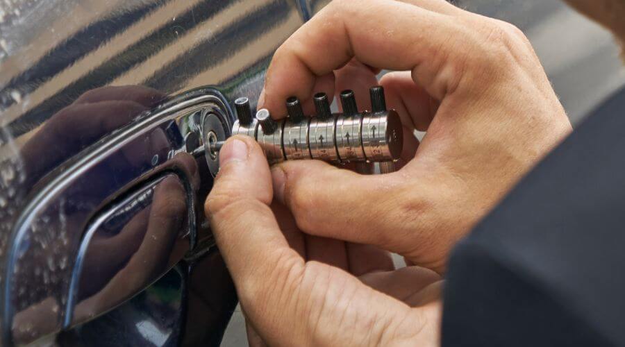 Expert Emergency Roof Repairs services in Garland, NC